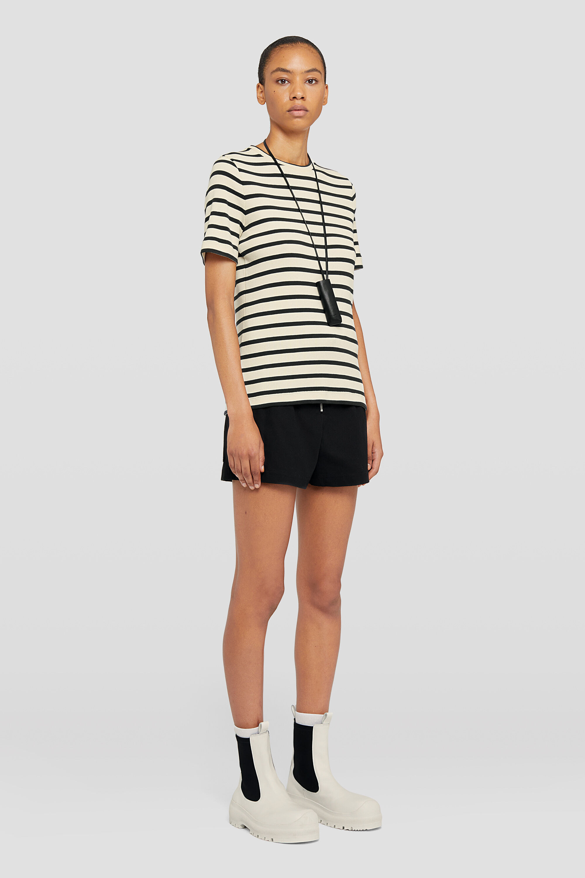 Crew-Neck T-Shirt - 3