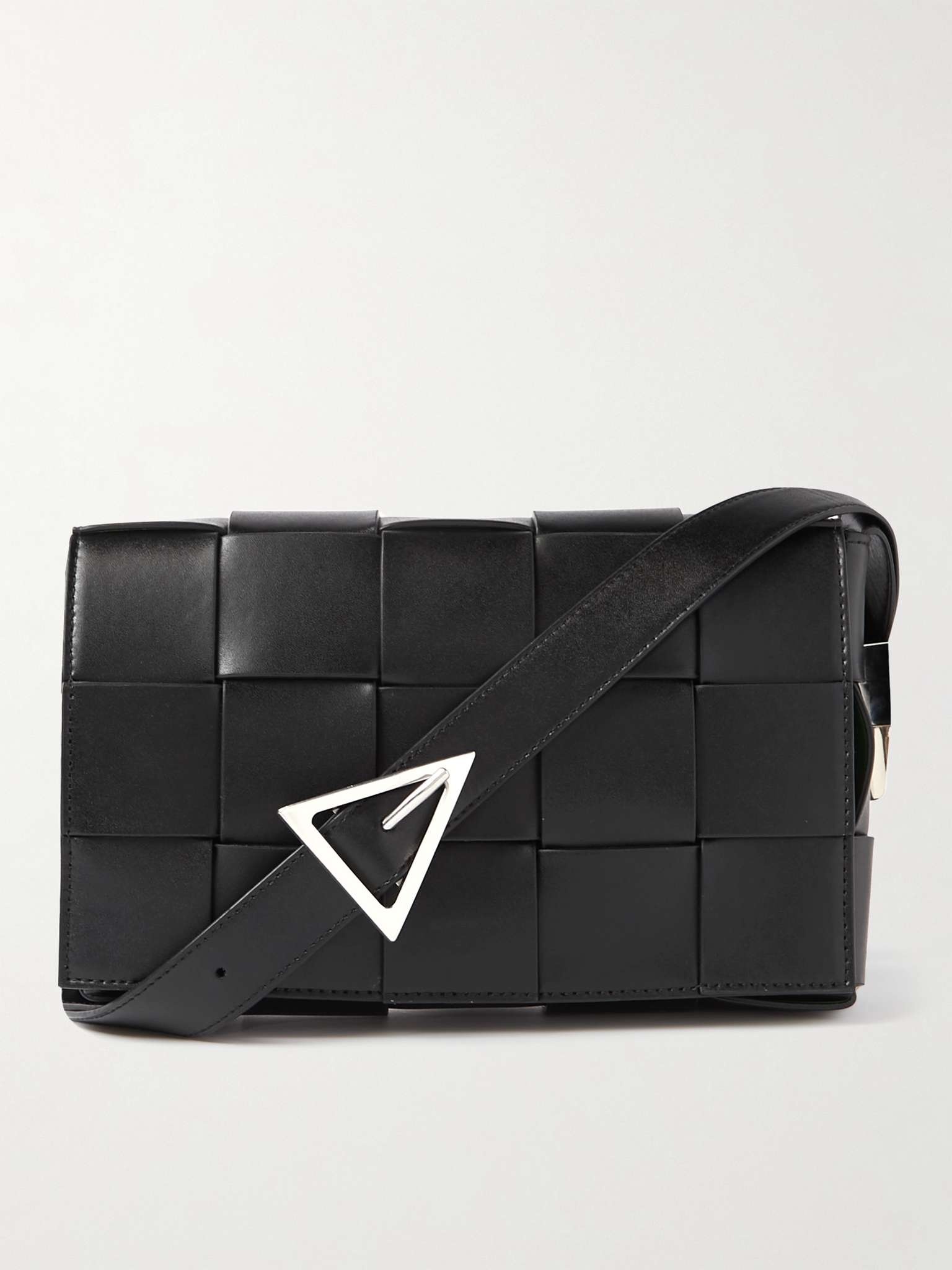 BOTTEGAVENETA レザー メッセンジャーバッグ Bottega Veneta Intrecciato Leather Messenger Bag | mrporter