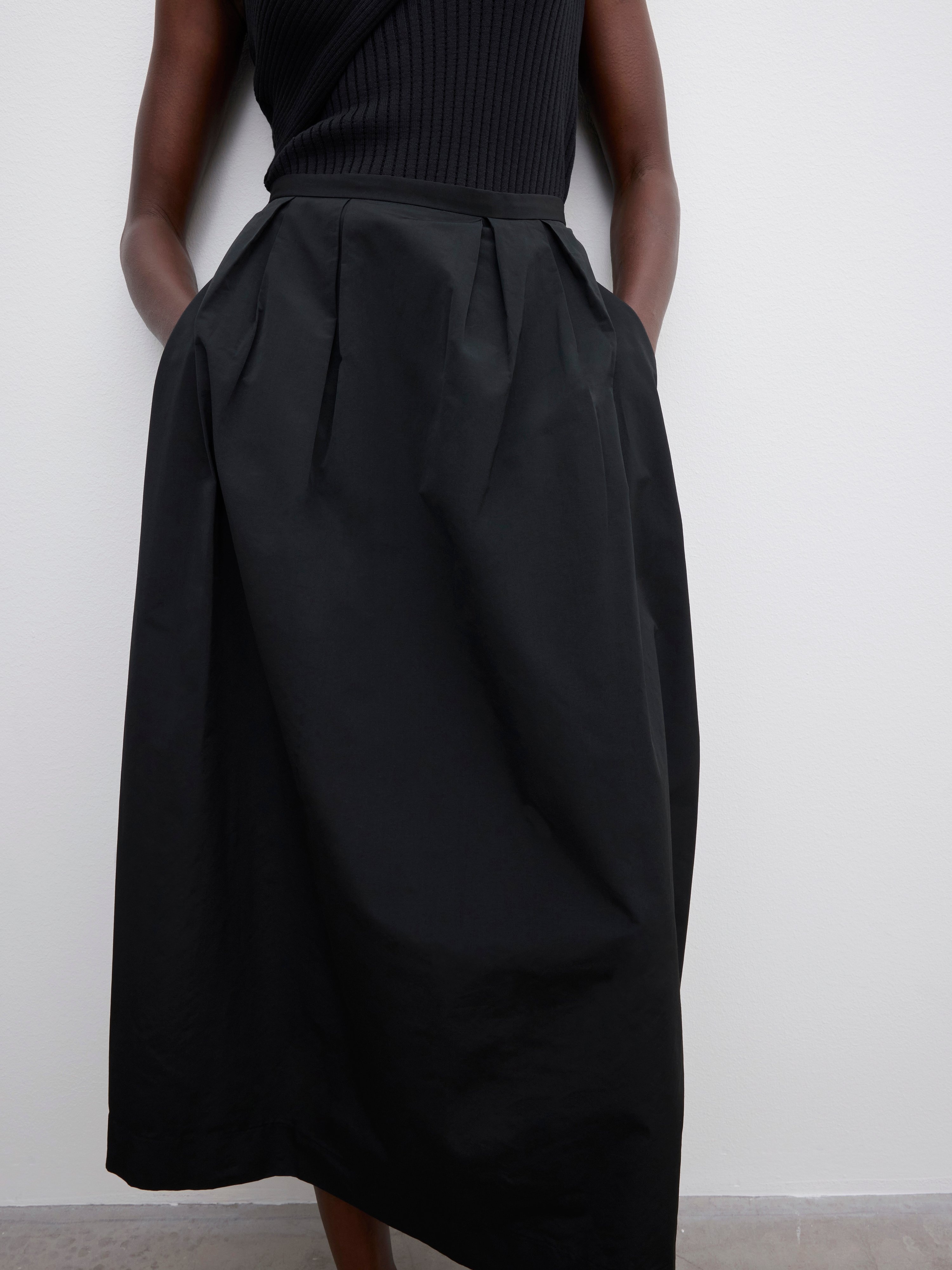 Curved pleated skirt - 4