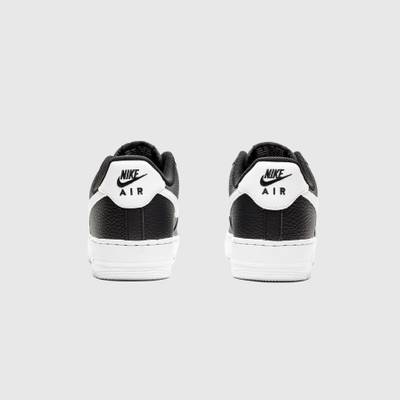Nike AIR FORCE 1 '07 "BLACK / WHITE MIDSOLE" outlook