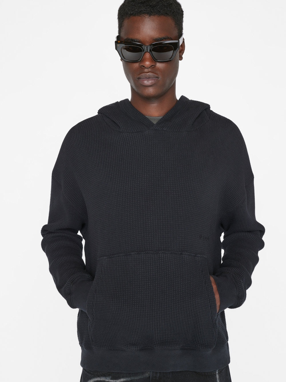 Waffle Textured  Hoodie in Noir - 9