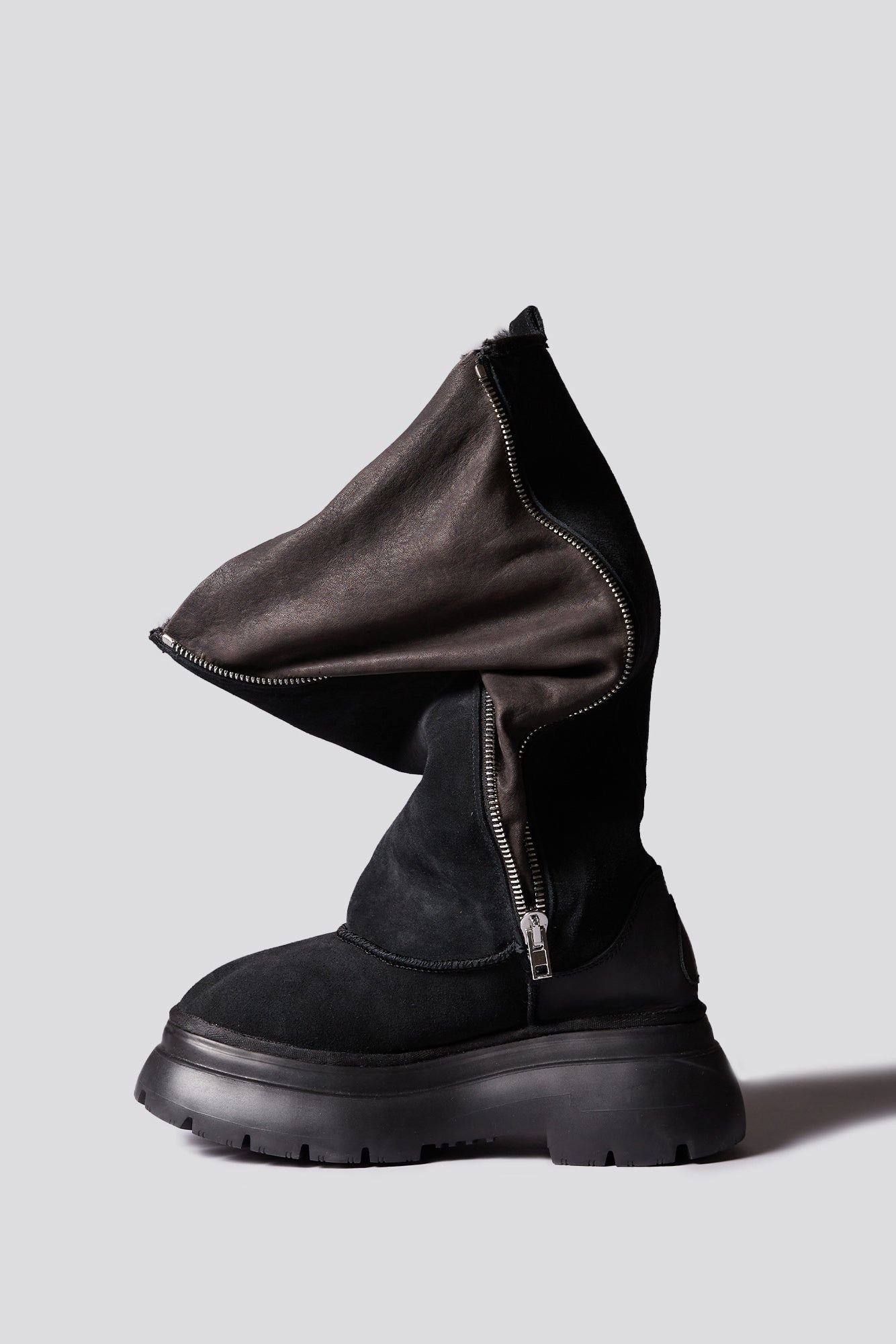 TALL CHUNKY SHEARLING BOOT - BLACK -R13 - 1