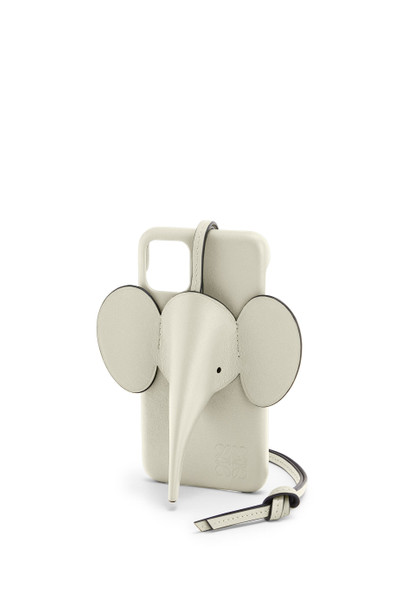 Loewe Elephant cover for iPhone 11 in pearlized calfskin outlook