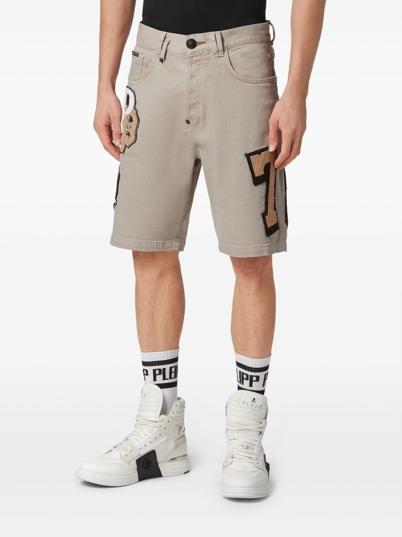 patch-detail denim shorts 3