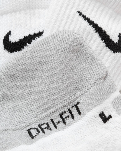 Nike Max Cushioned Training Crew Socks (3 Pairs) outlook