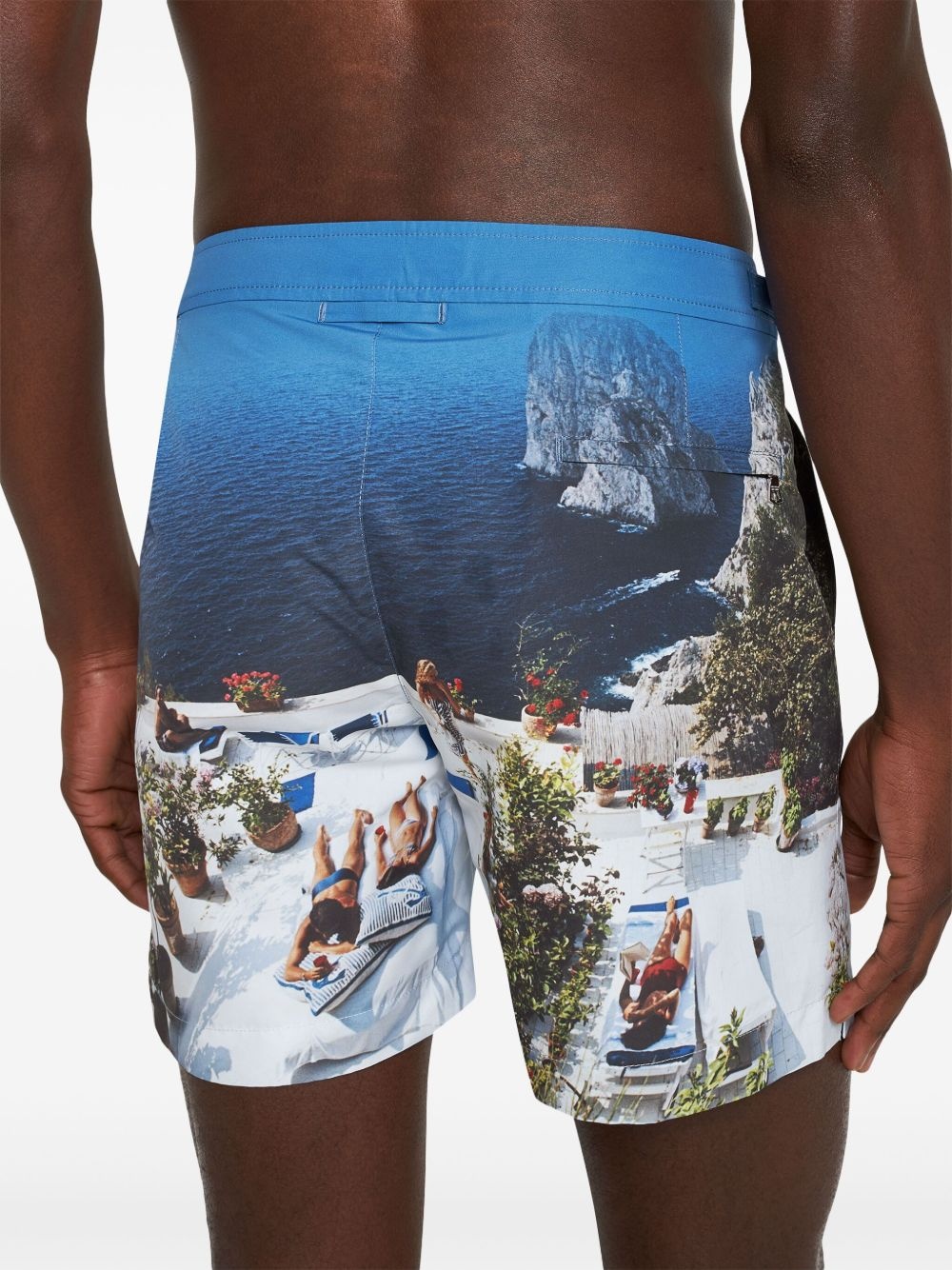 Bulldog Photographic-print swim shorts - 6