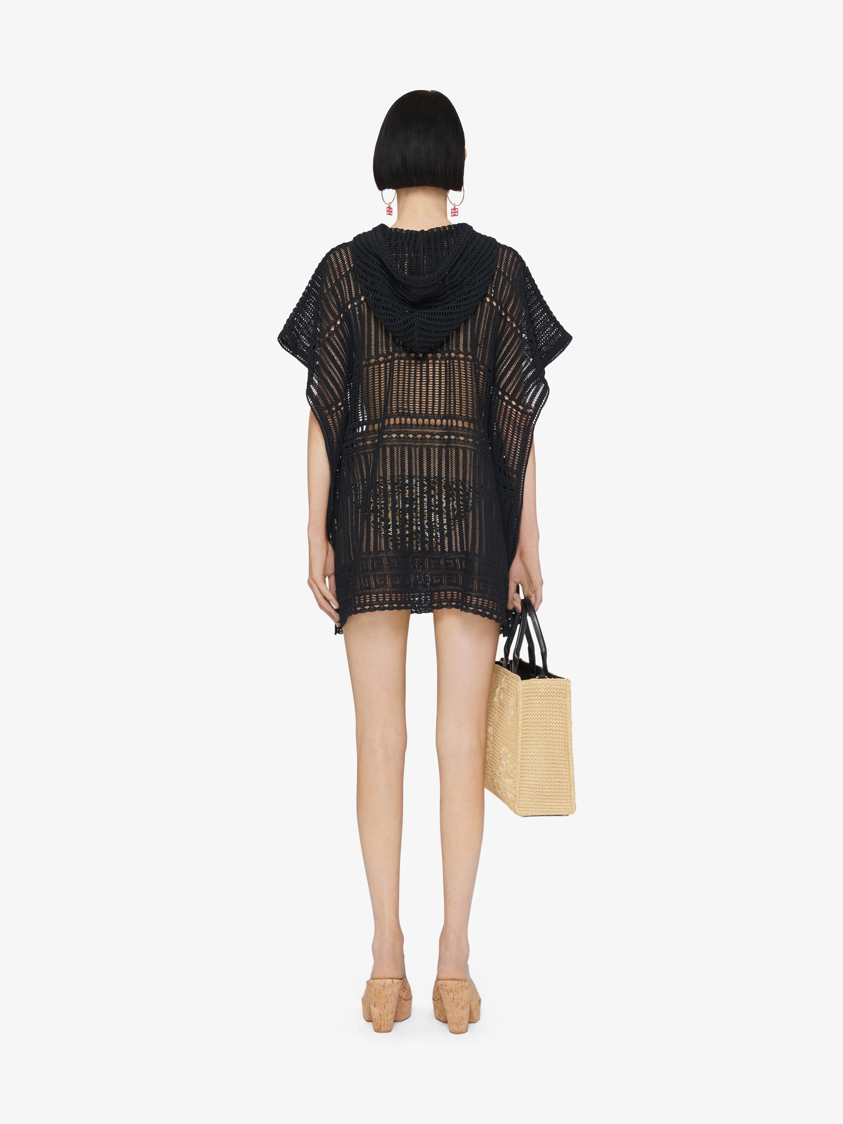 PONCHO IN CROCHET - 4