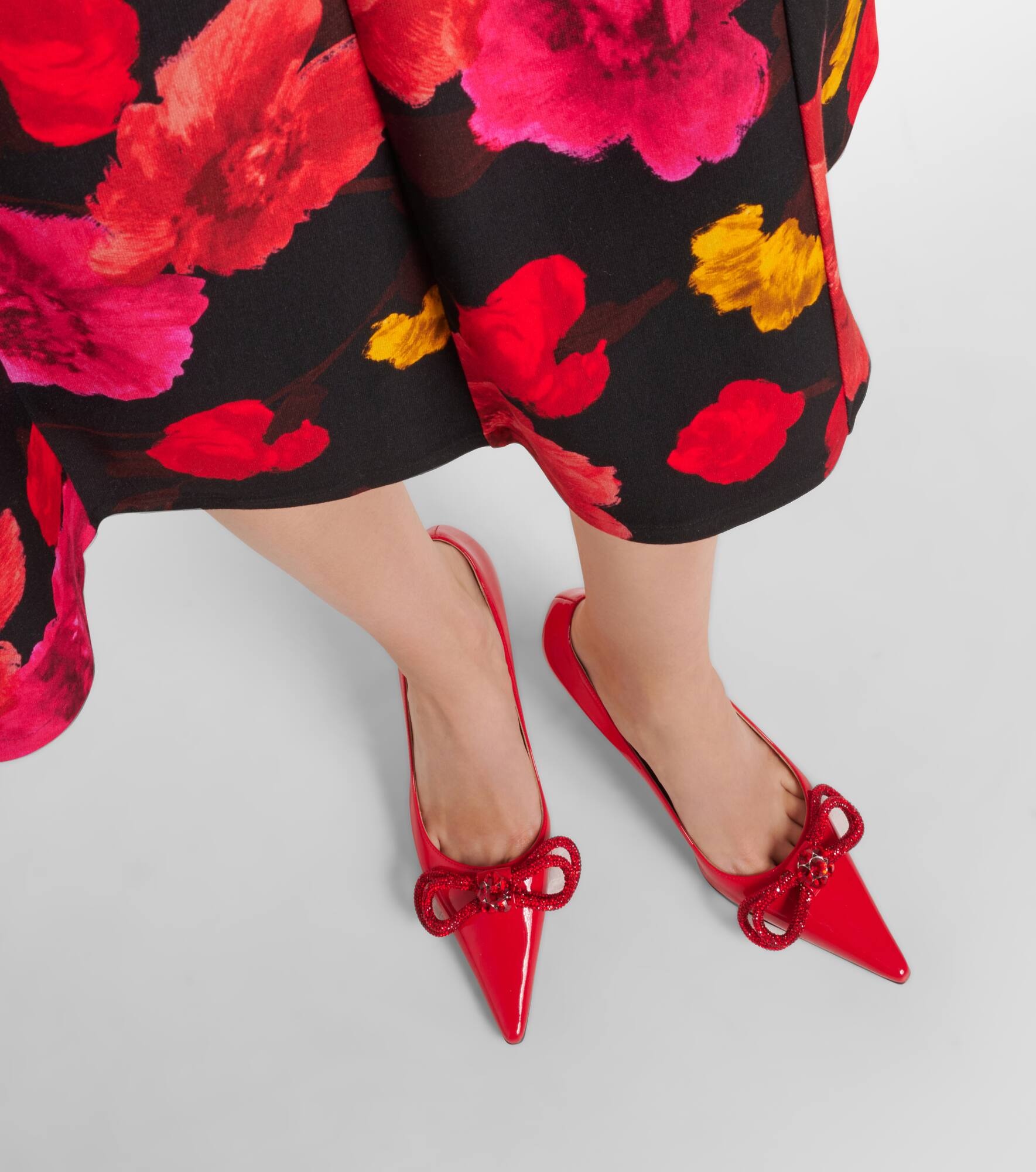 85 bow-detail patent leather pumps - 4