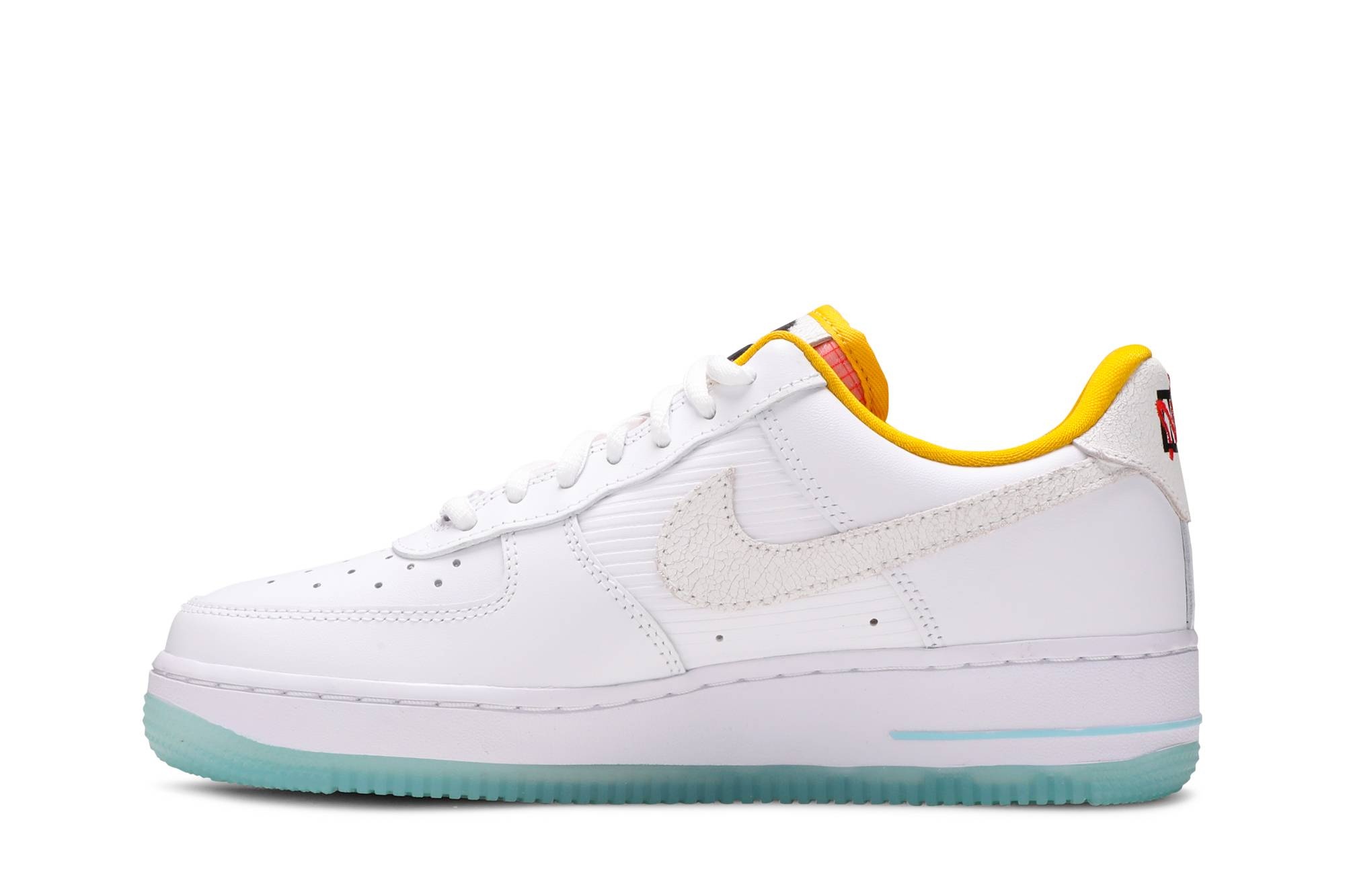 Wmns Air Force 1 '07 'Corner Markets' - 3