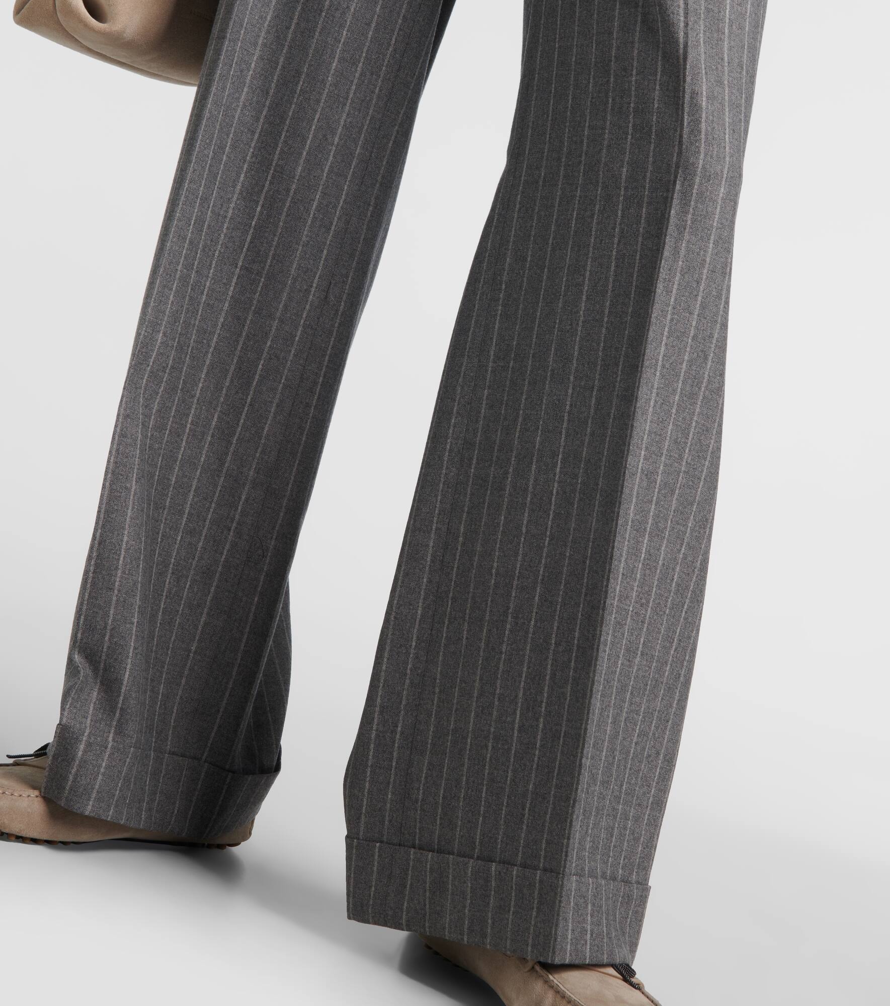 Wide-leg virgin wool pants - 5