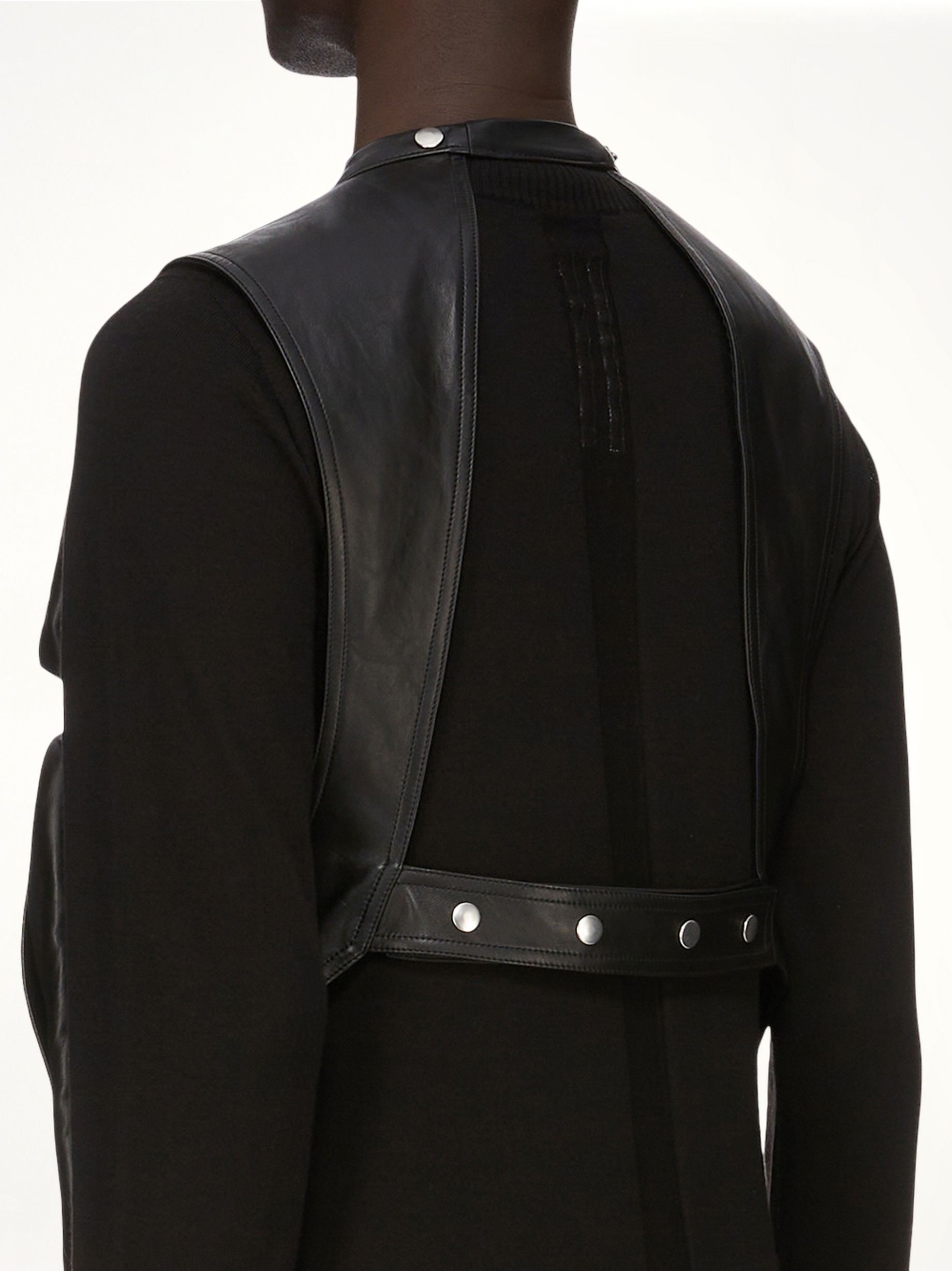 Cargo Vest in Black - 7