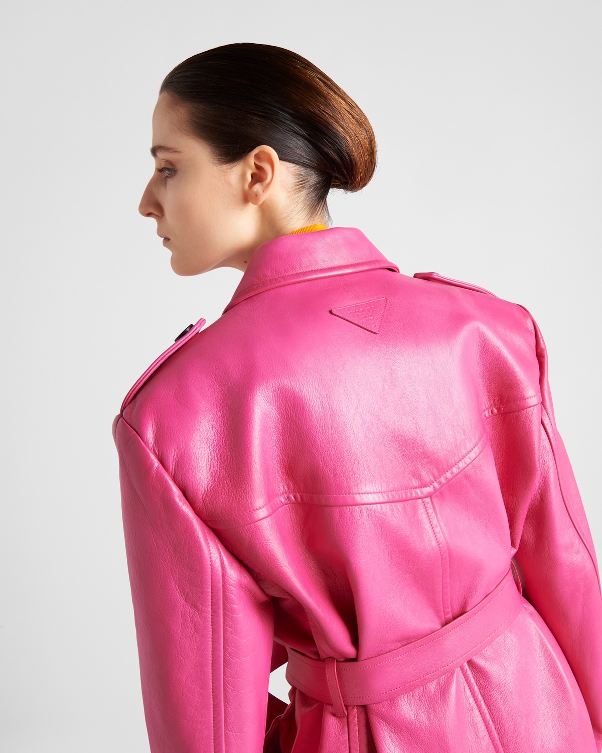 Double-breasted leather trench coat - 4