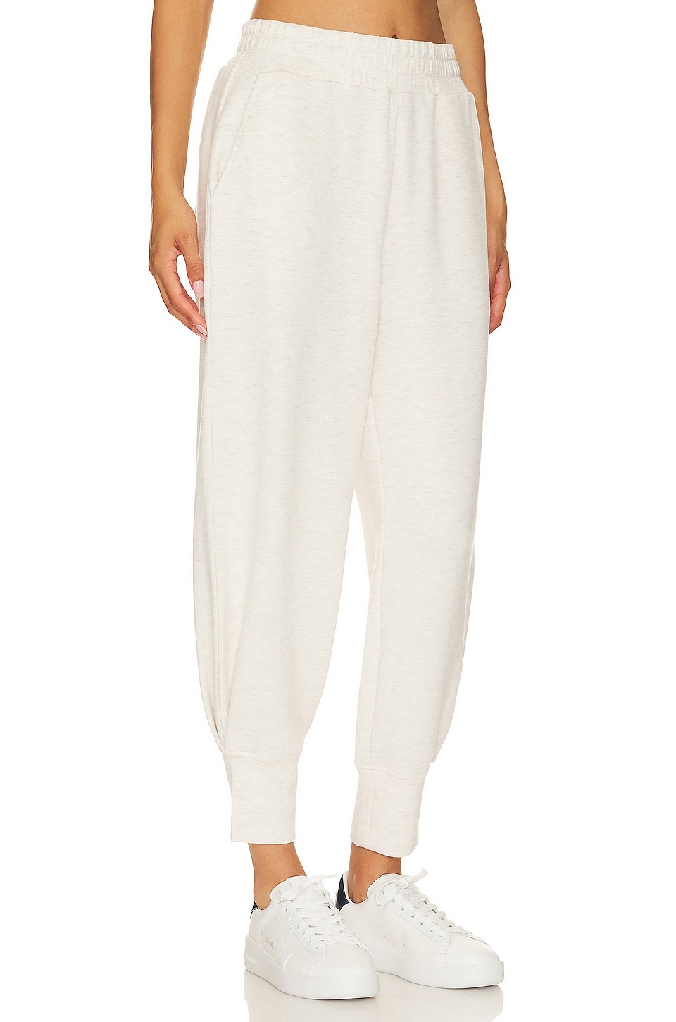 The Relaxed Pant 25 - 2