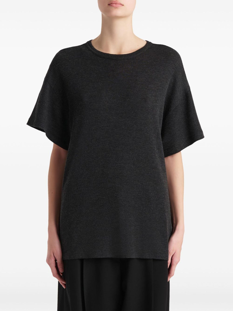 short-sleeve top 3