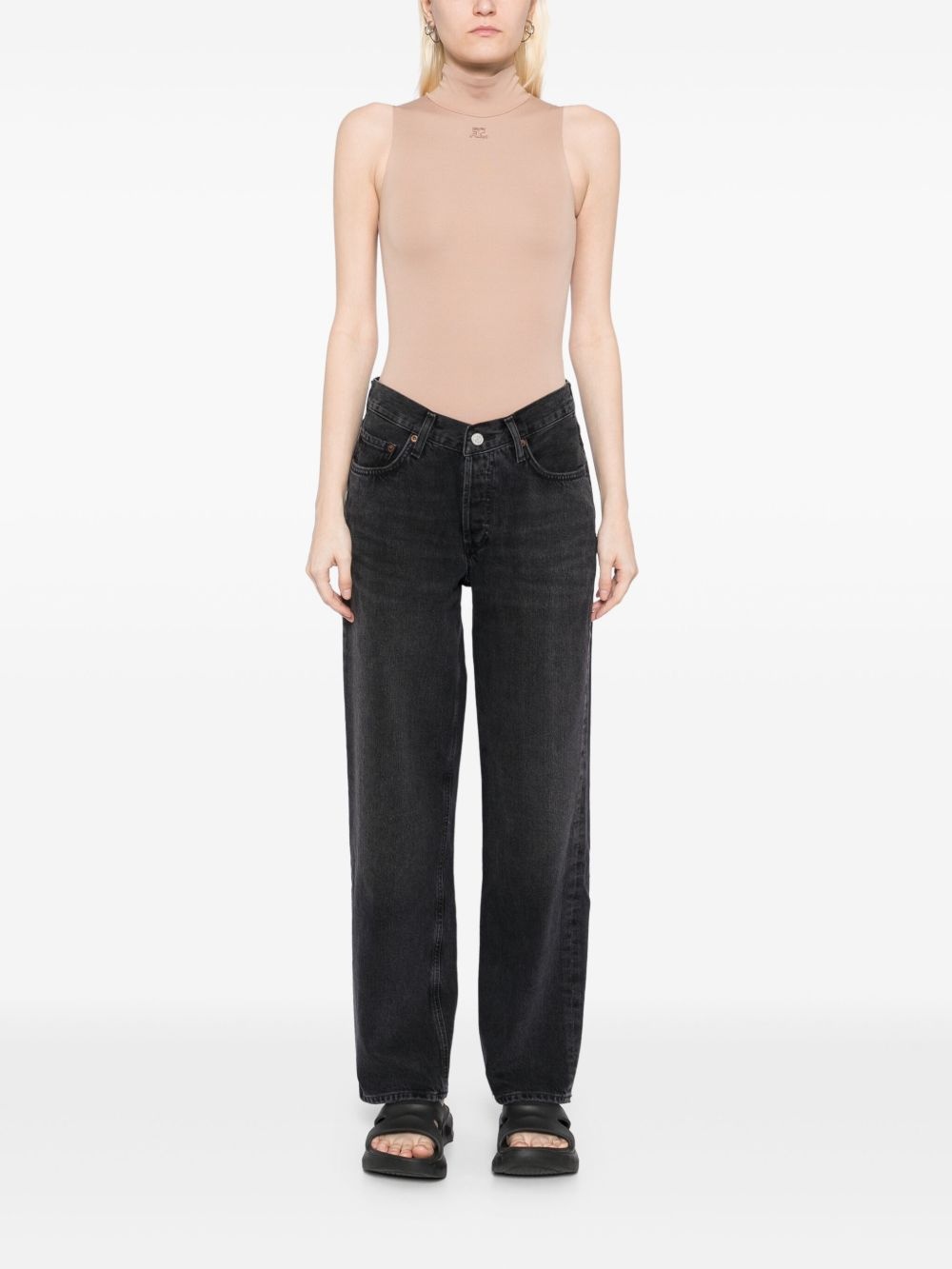 V-waist jeans - 2