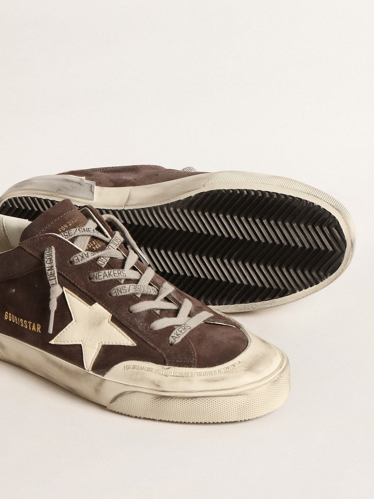 Super-Star in gray suede with ecru nappa star and heel tab - 3