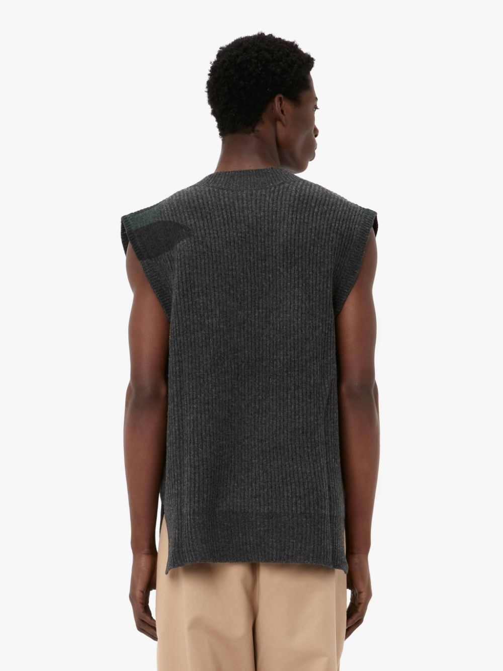 APPLE V-NECK VEST - 3