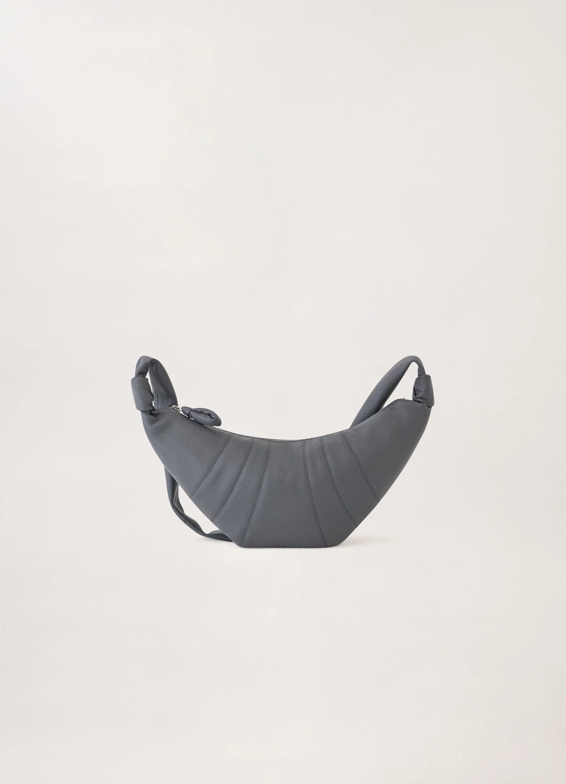 MEDIUM CROISSANT BAG
SOFT GRAINED LEATHER - 1