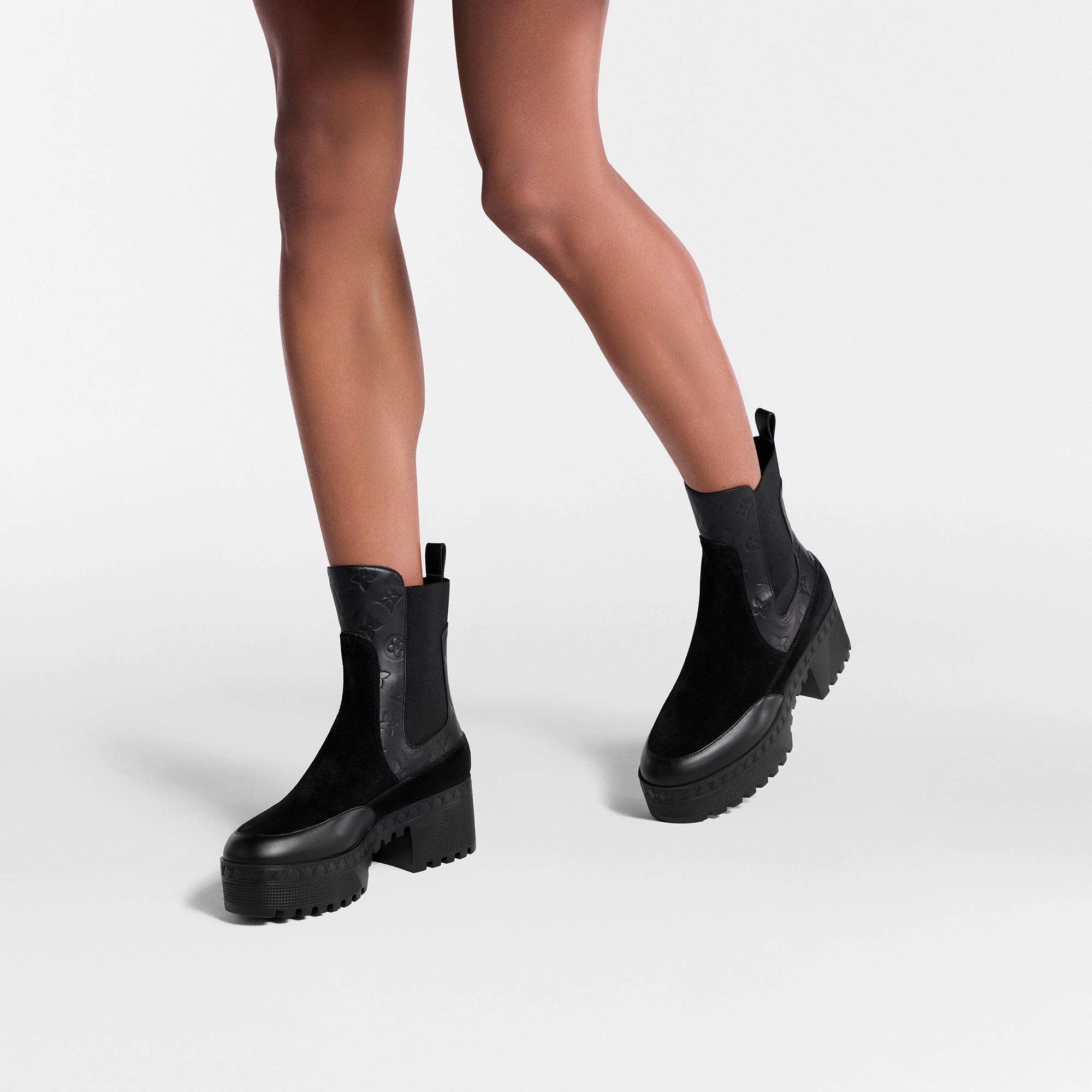 Laureate Platform Chelsea Boot - 7