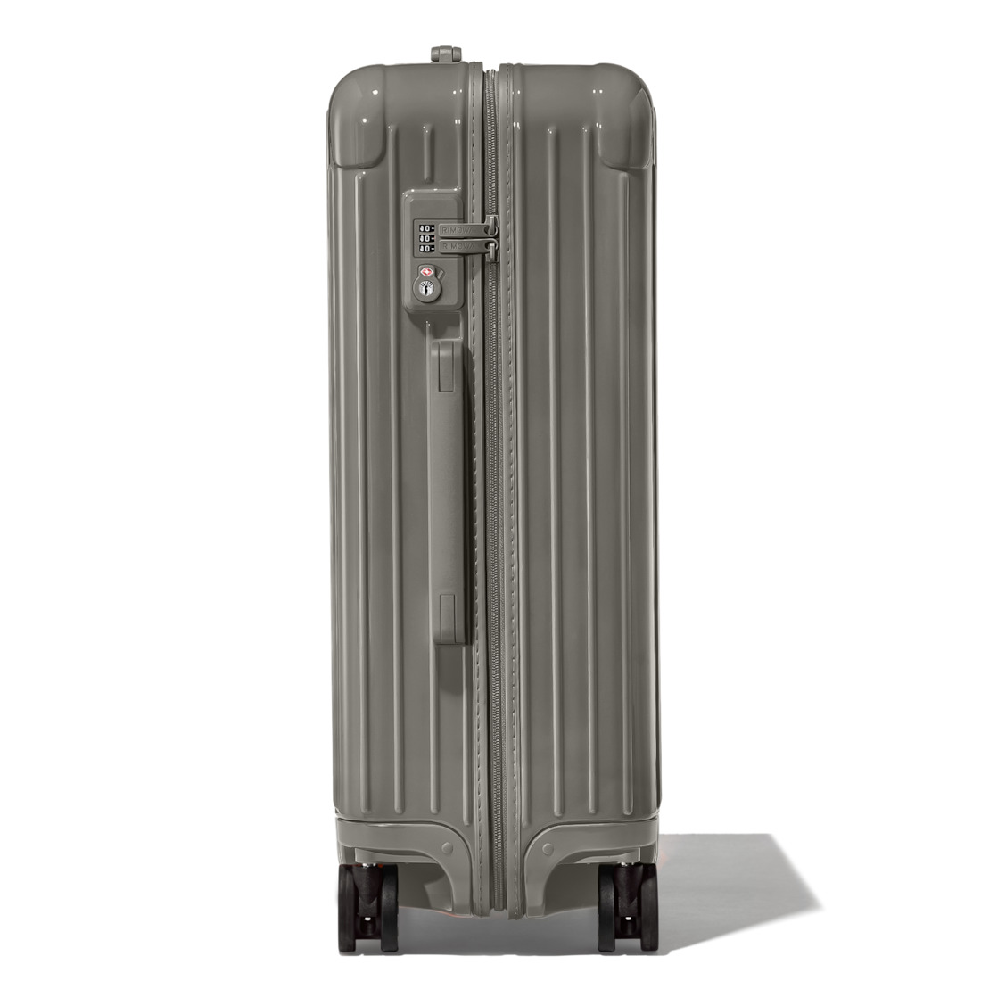 Essential Check-In M - 3