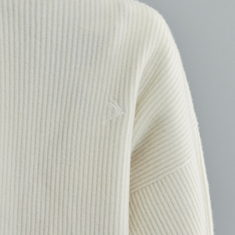 Vonarstræti Zipped Wool Sweater (Unisex) 8