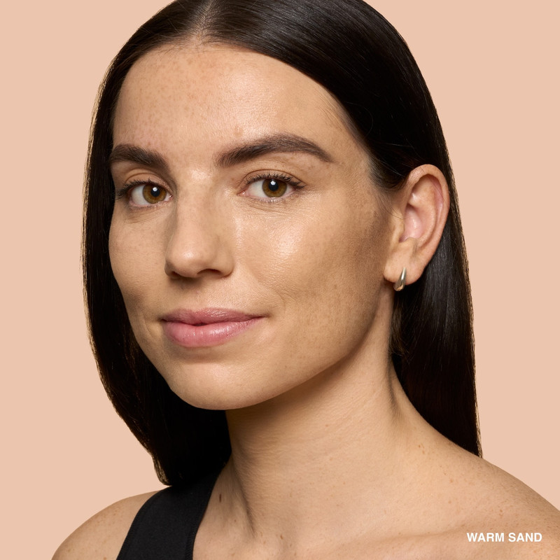 Mini Weightless Skin Foundation SPF 15 3