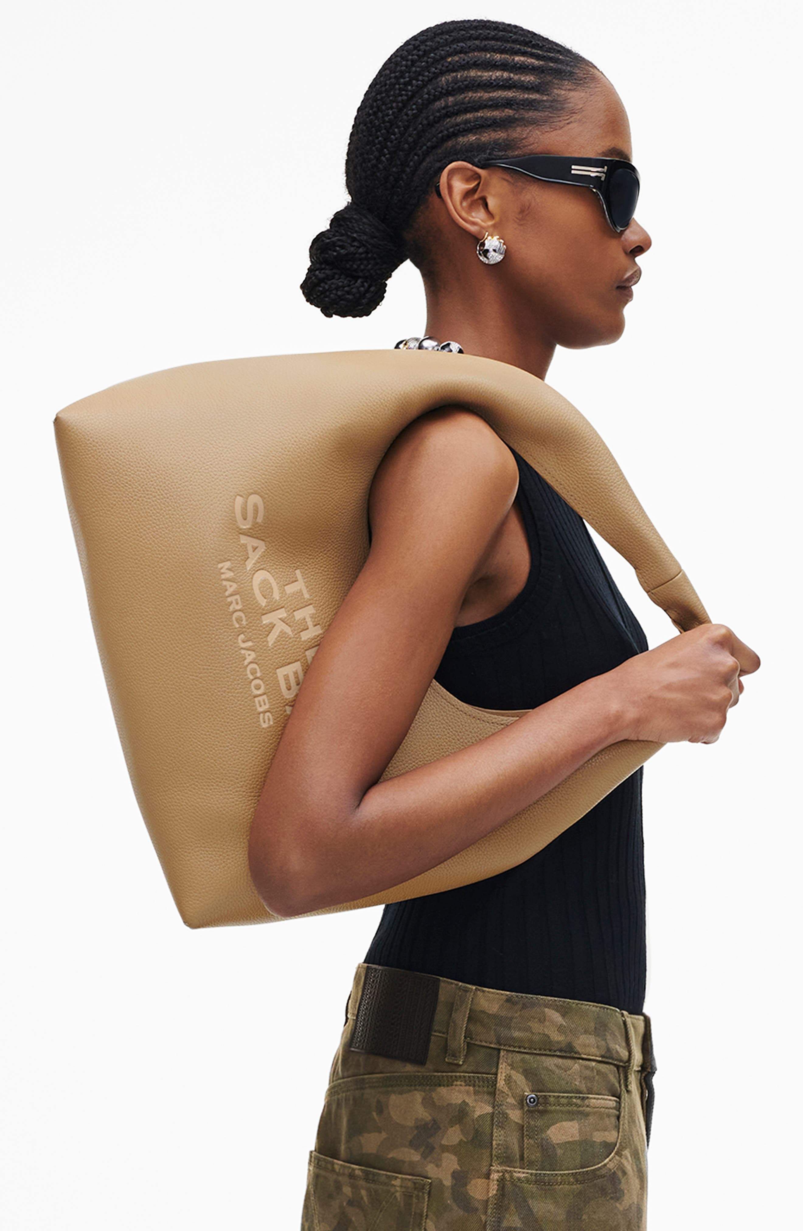 Marc Jacobs The Leather Sack Bag in Camel at Nordstrom - 6
