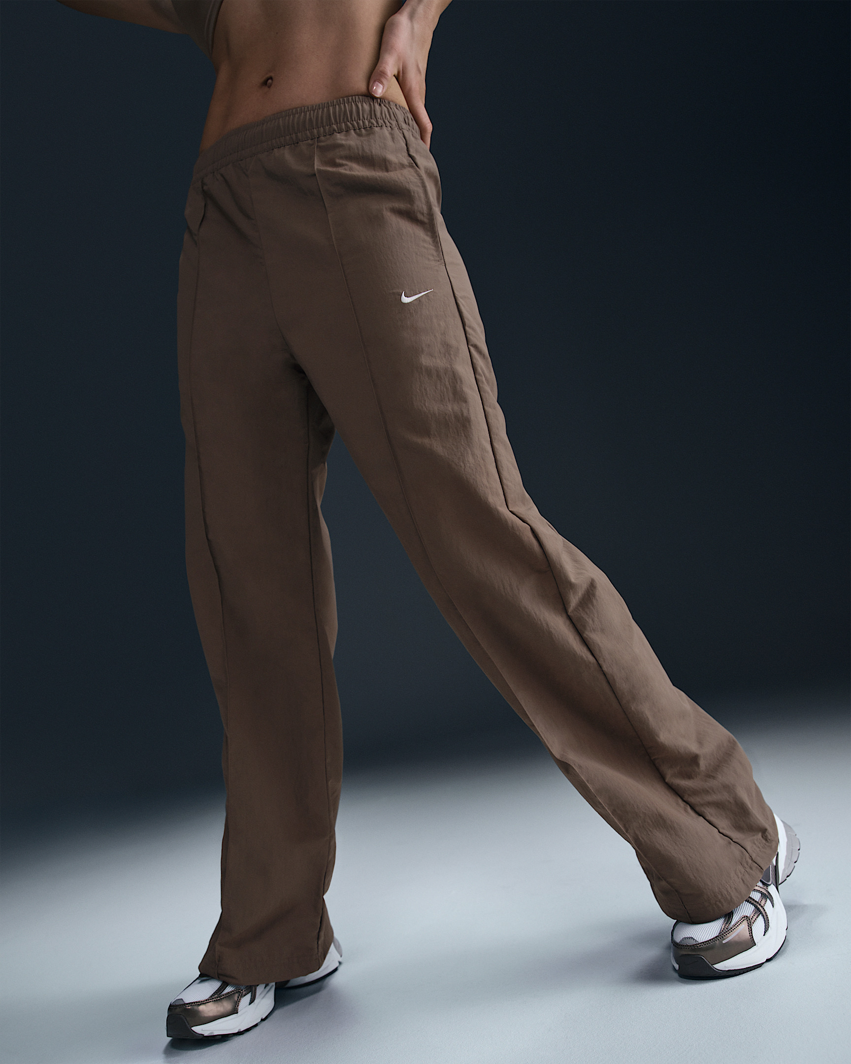 Nike Sportswear Everything Wovens Women's Mid-Rise Open-Hem Pants - 2