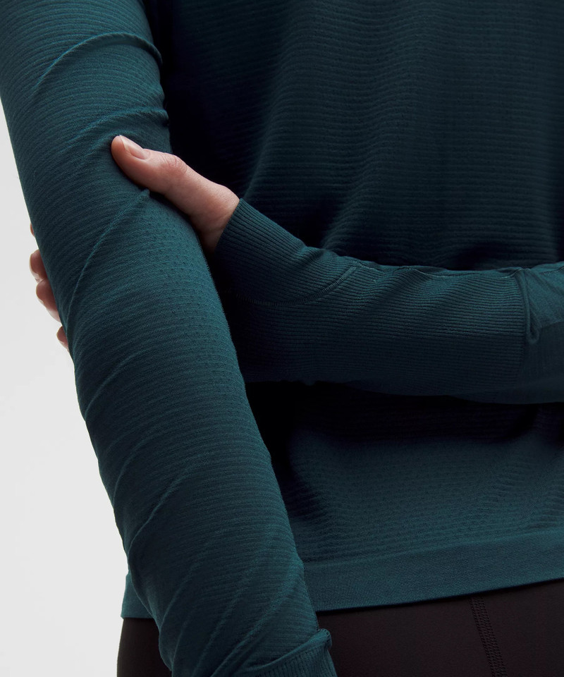 Swiftly Tech Long-Sleeve Shirt 2.0 *Waist Length 6