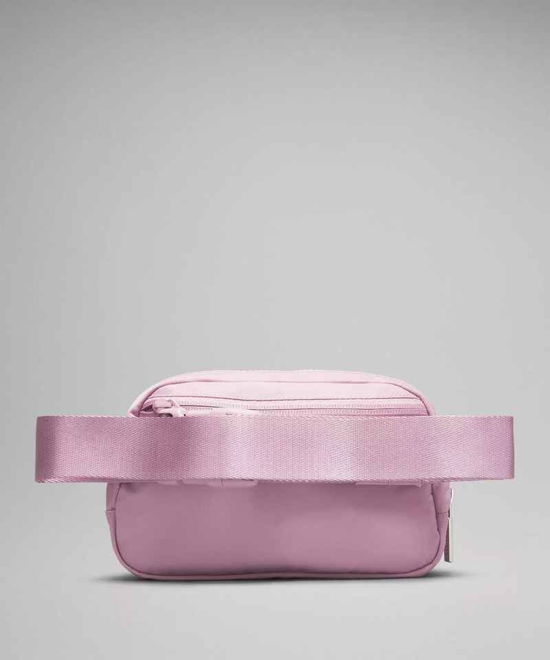 Everywhere Belt Bag 1L 3