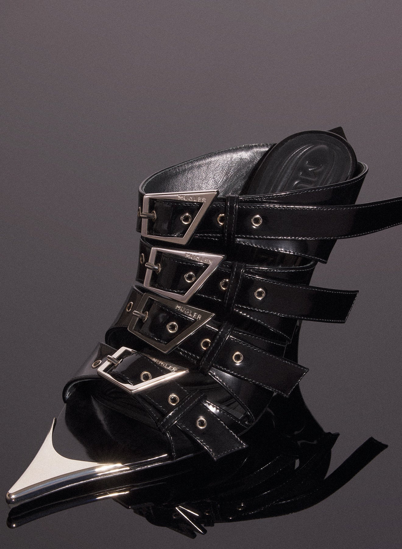 black shiny leather buckled fang 95 sandals - 3