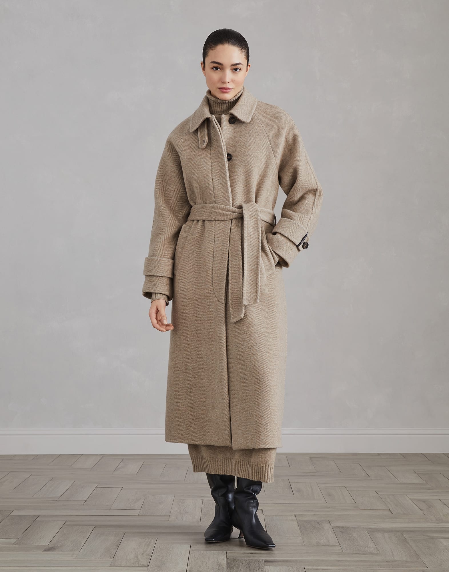 Hand-crafted virgin wool and cashmere double chevron cloth trench coat with shiny details - 1