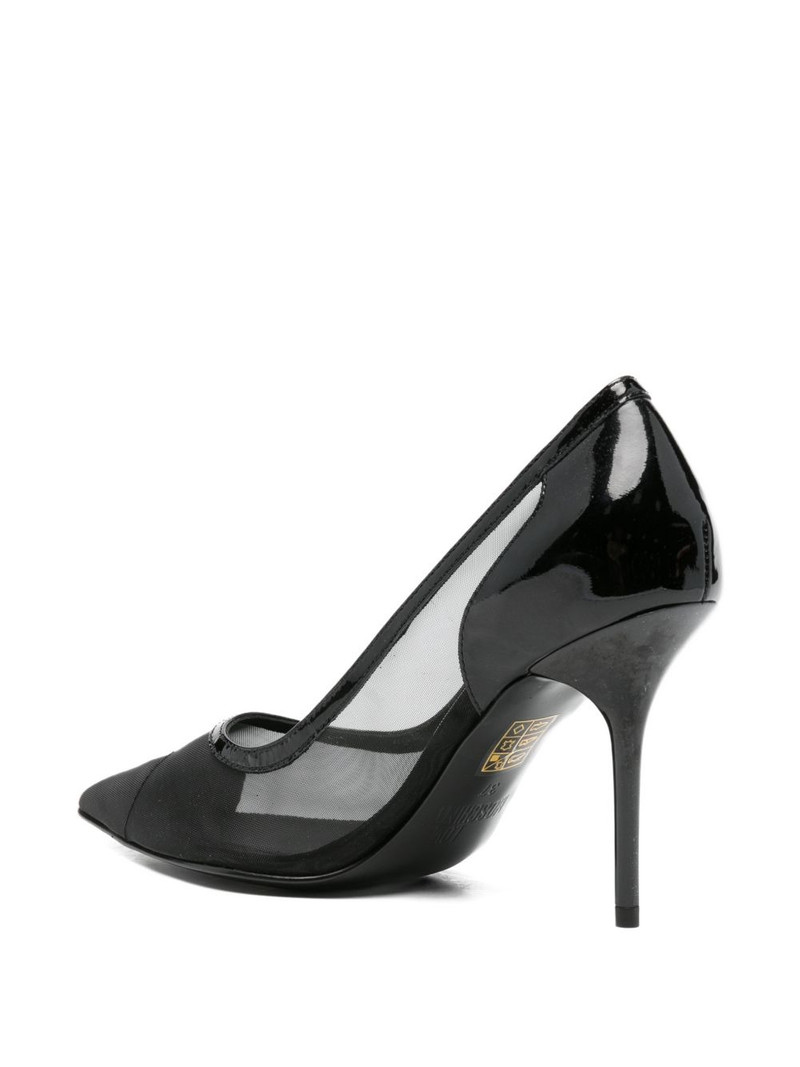 pointed pumps 3
