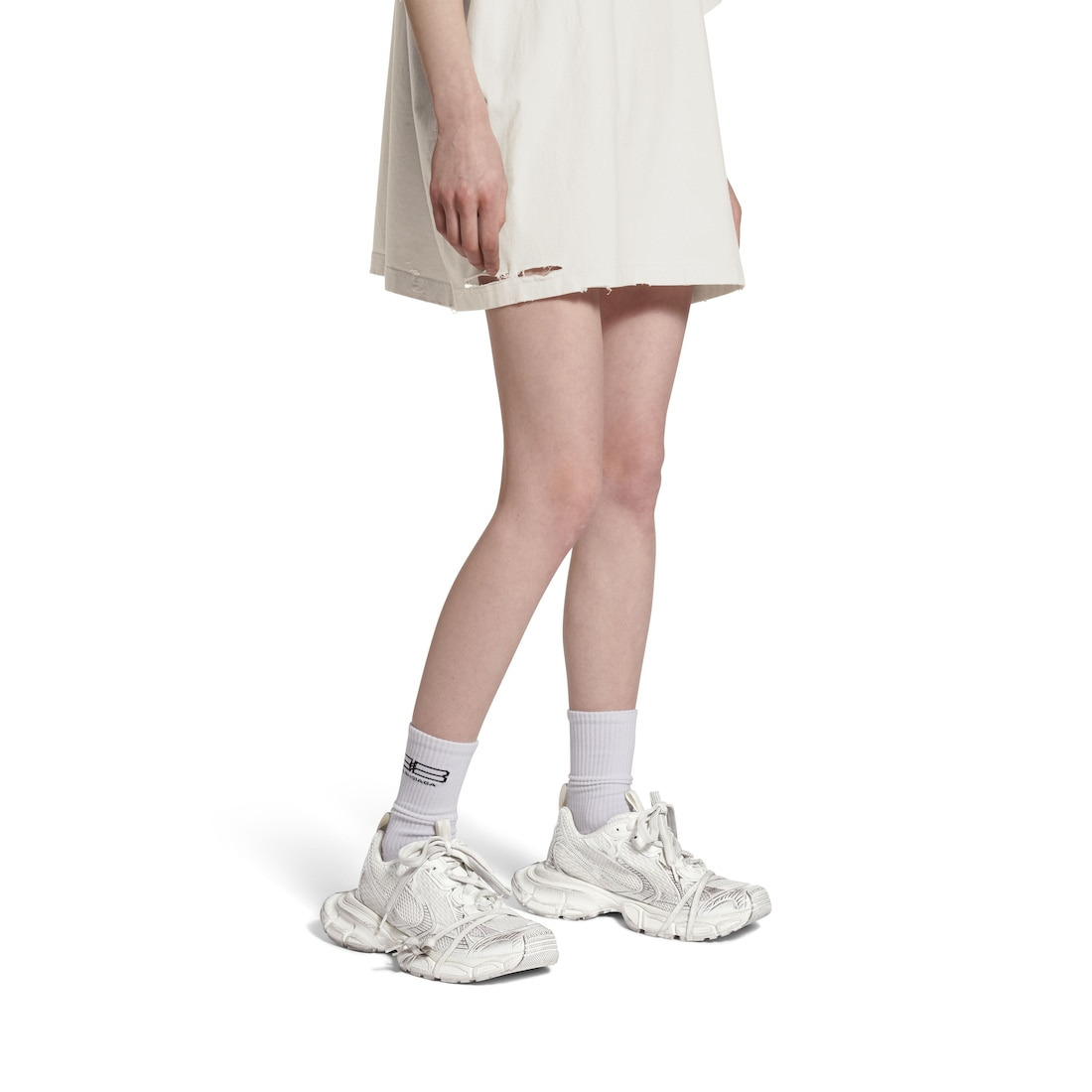 Women's 3xl Sneaker in White - 9