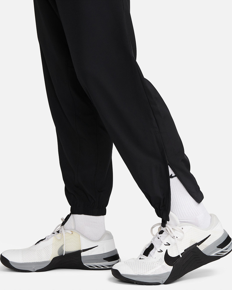 Nike Form Men's Dri-FIT Tapered Versatile Pants 4