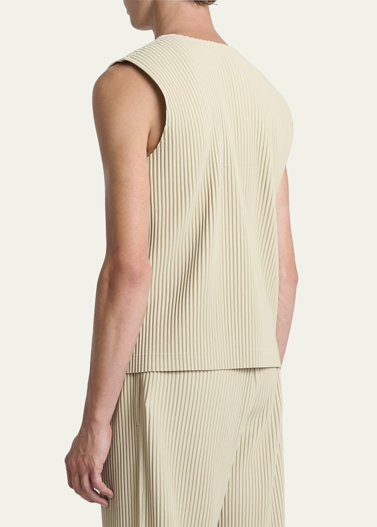 Men's Tailored Pleats Vest - 3
