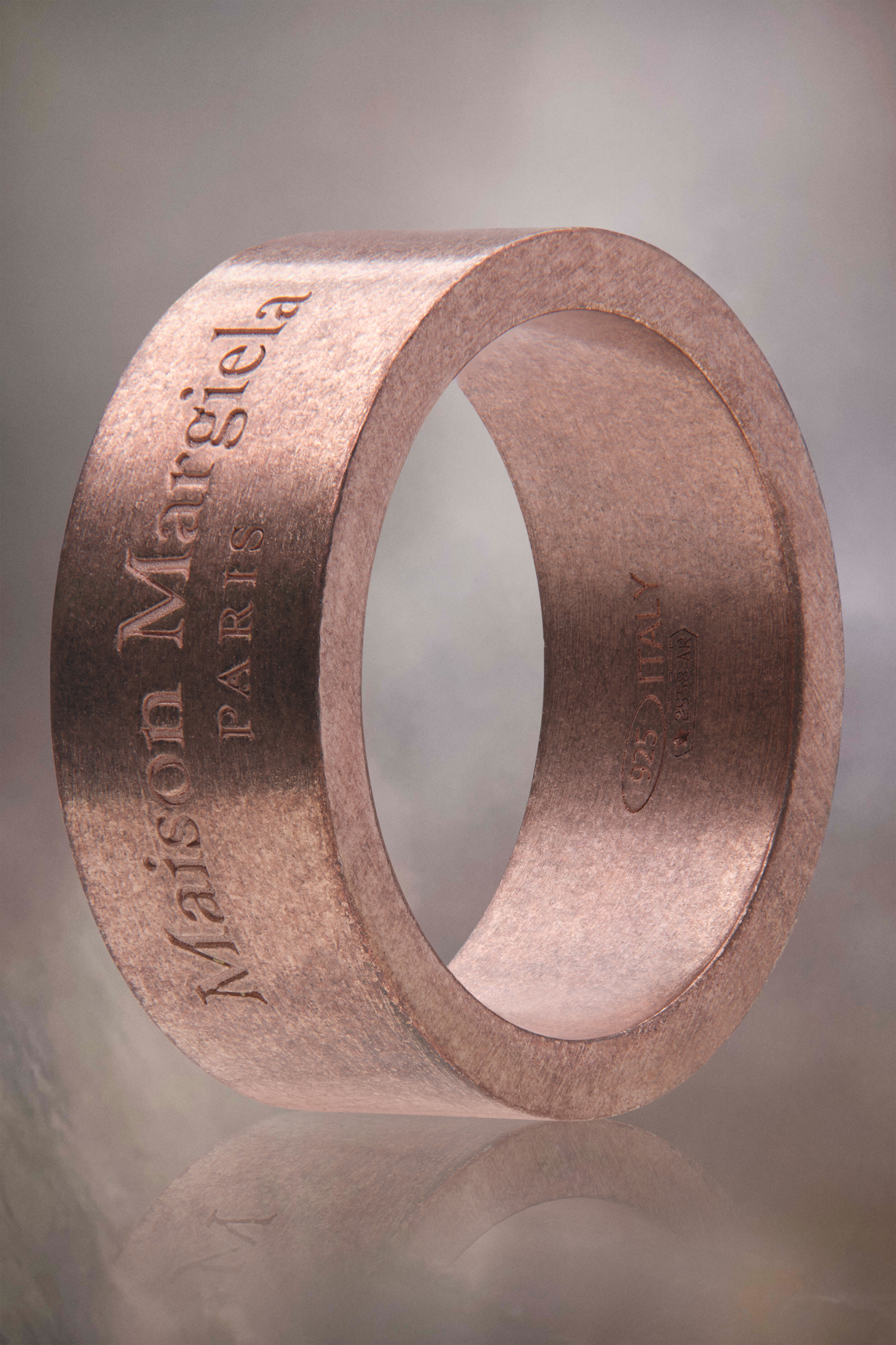 Logo ring - 2