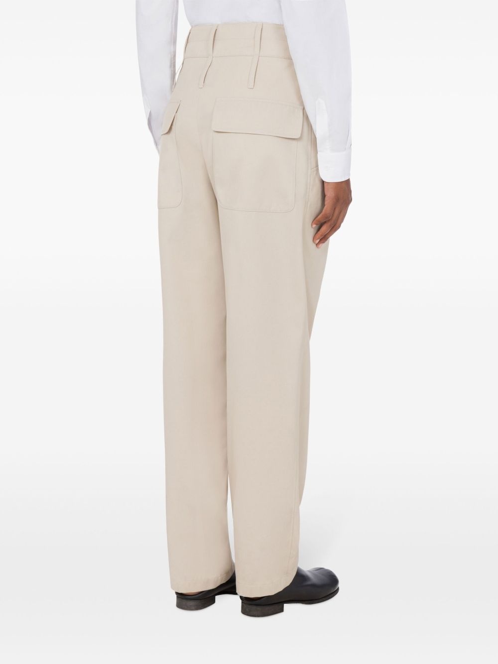 high-waisted trousers - 3