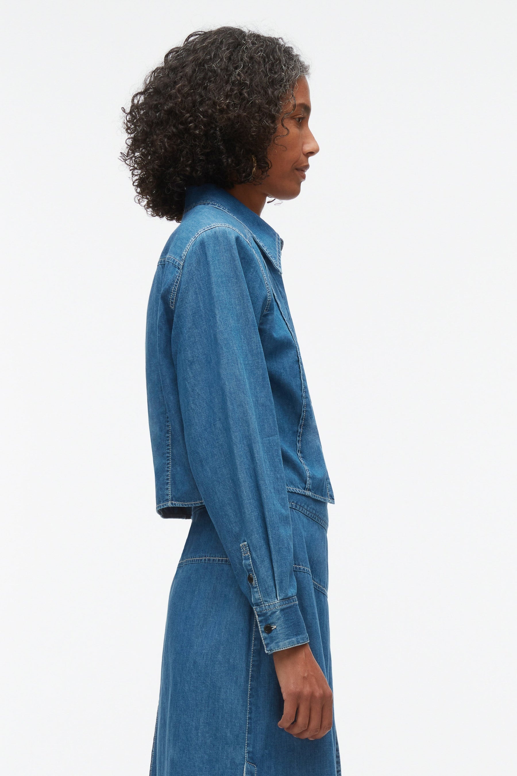 Chambray Cropped Shirt with Shoulder Pads - 3