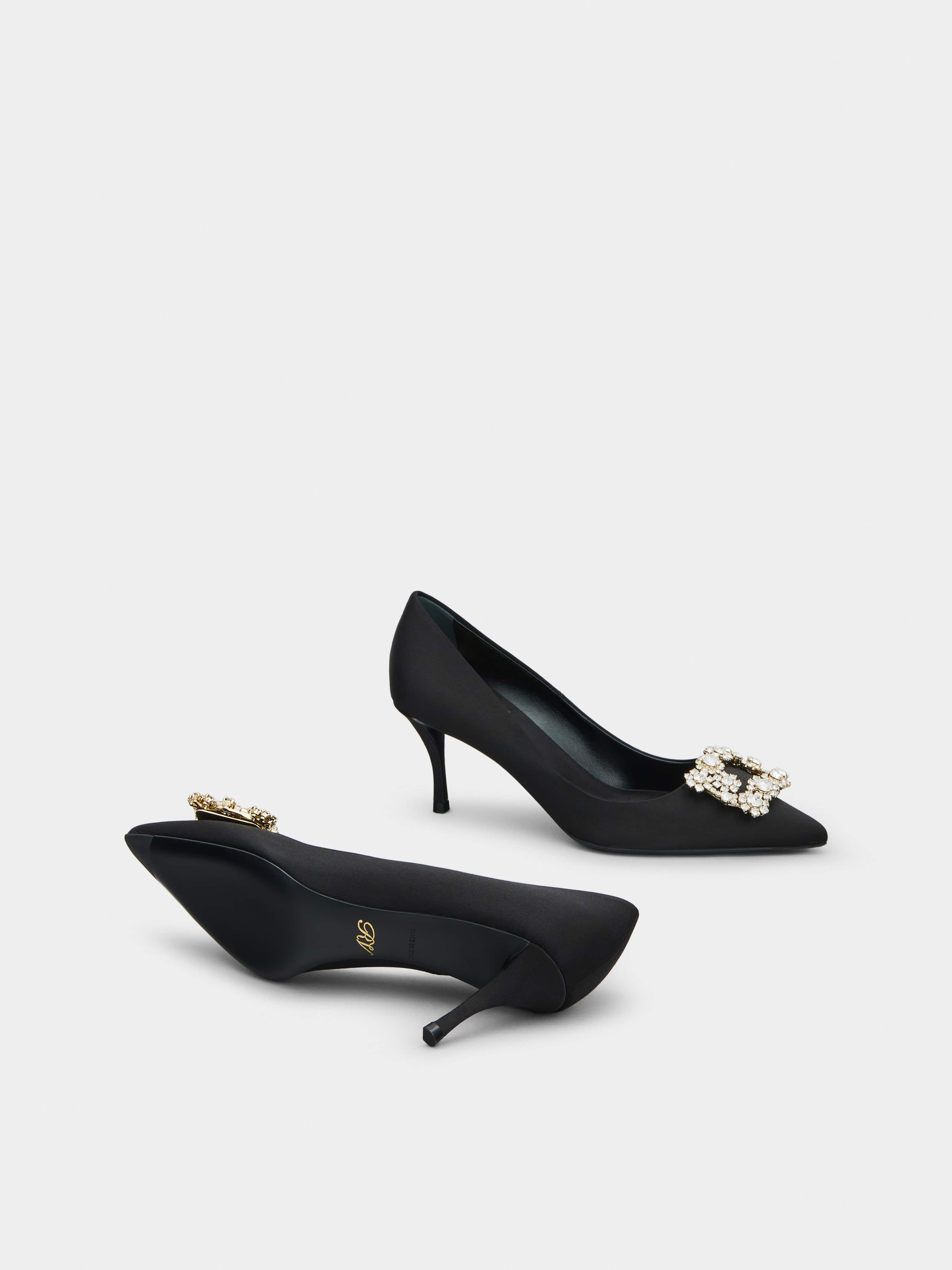 Flower Strass Buckle Pumps in Satin - 6
