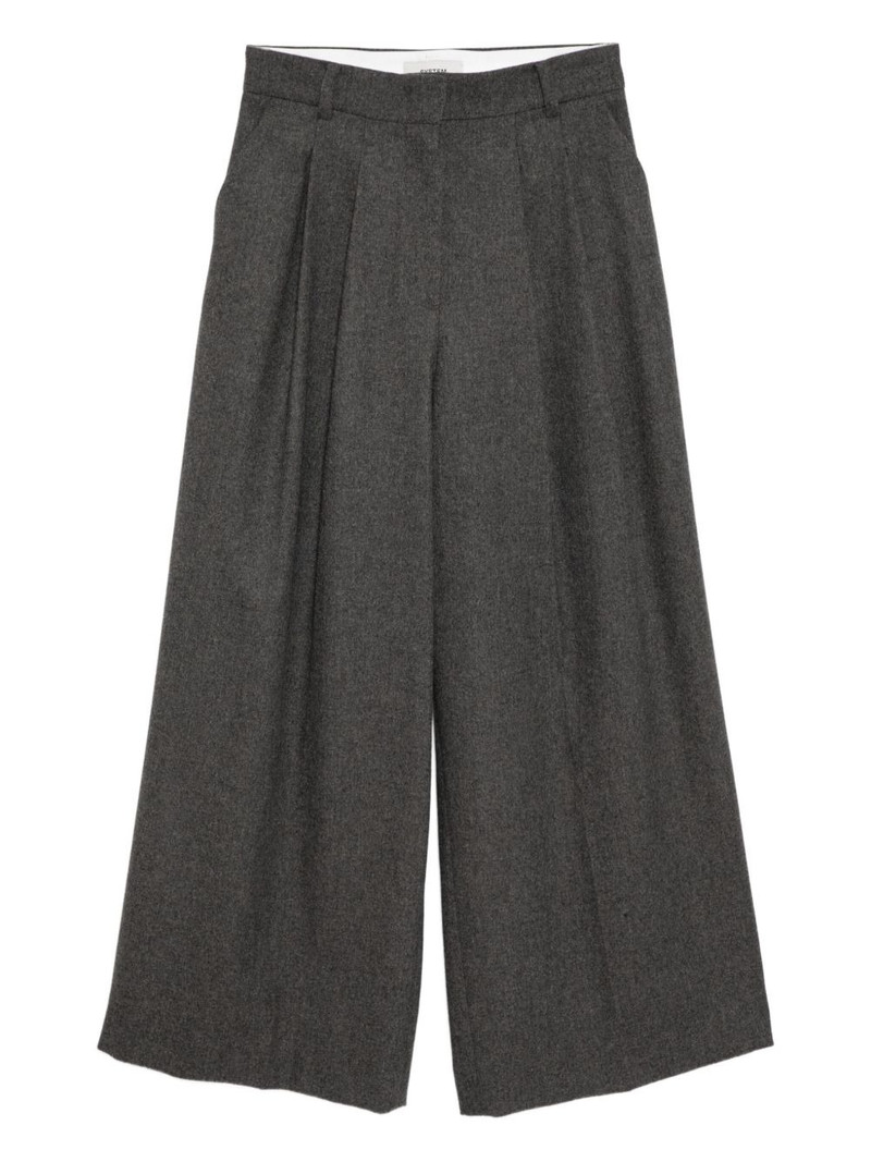 Classcic trousers 1