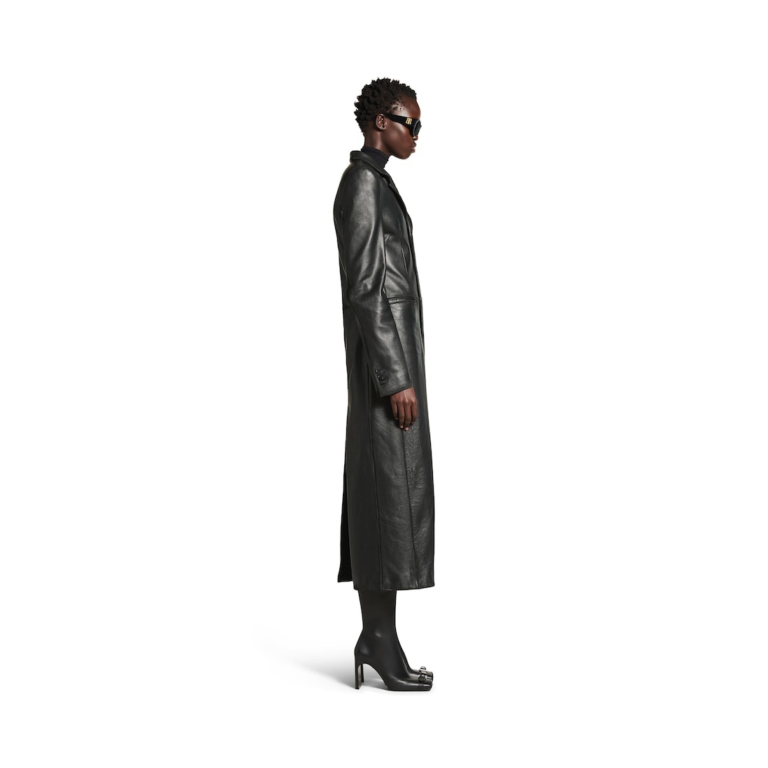 Women's Slim Coat in Black - 3