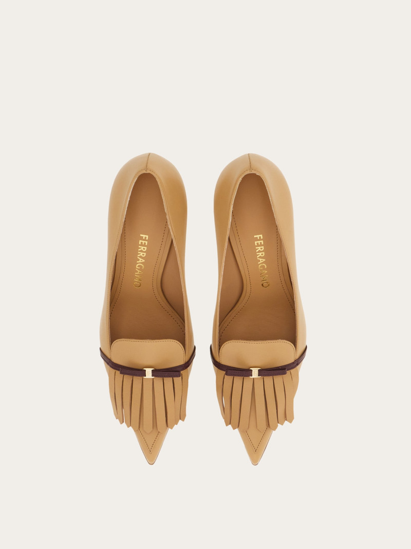 FERRAGAMO Pump with mini bow detail outlook