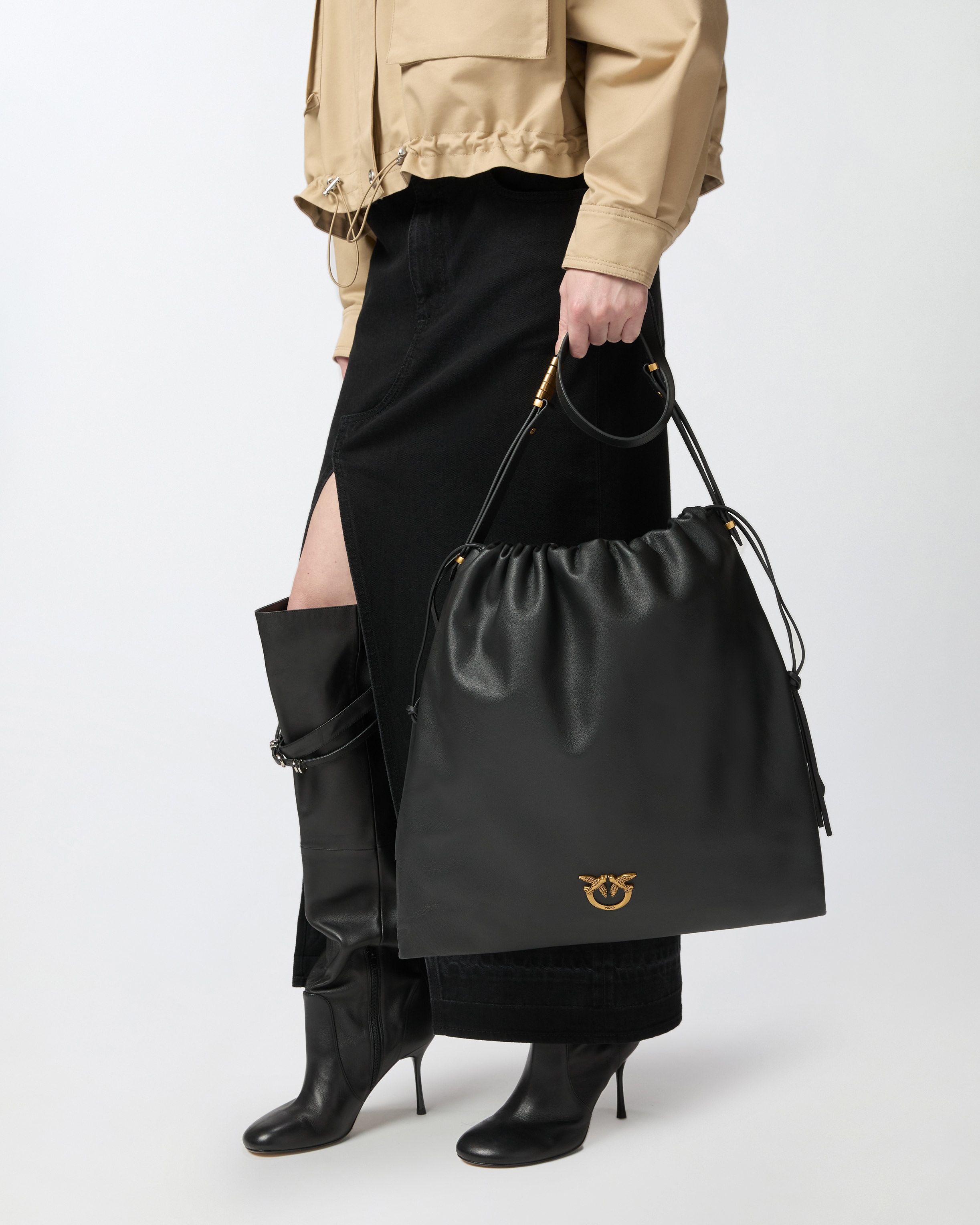 LARGE SOFT SQUARE LEATHER BAG - 6