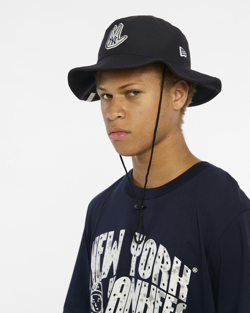 NEW ERA NY YANKEES BUCKET HAT 5