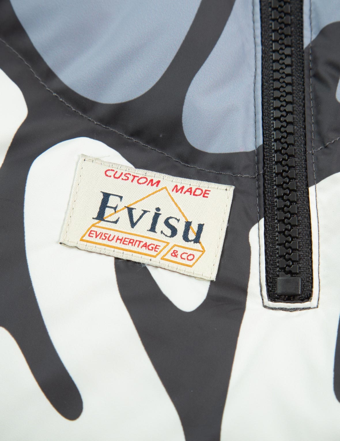 ALLOVER WAVY TEXT PRINT DOWN JACKET - 9