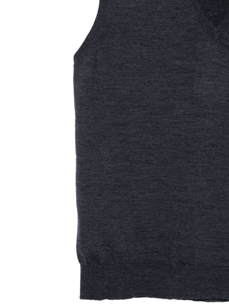 V-neck wool vest 3