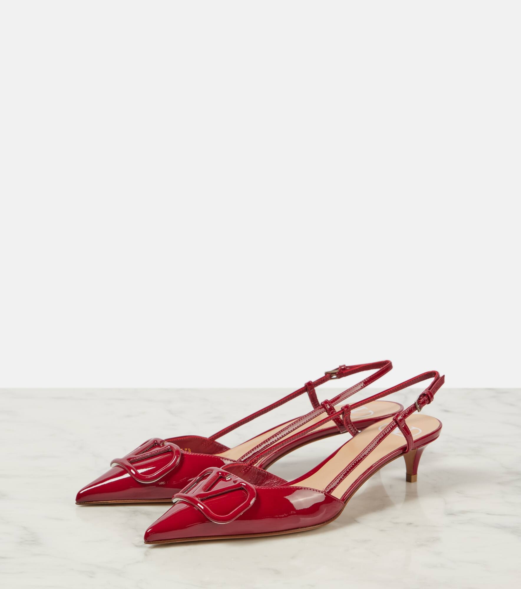 VLogo Signature patent leather slingback pumps - 5