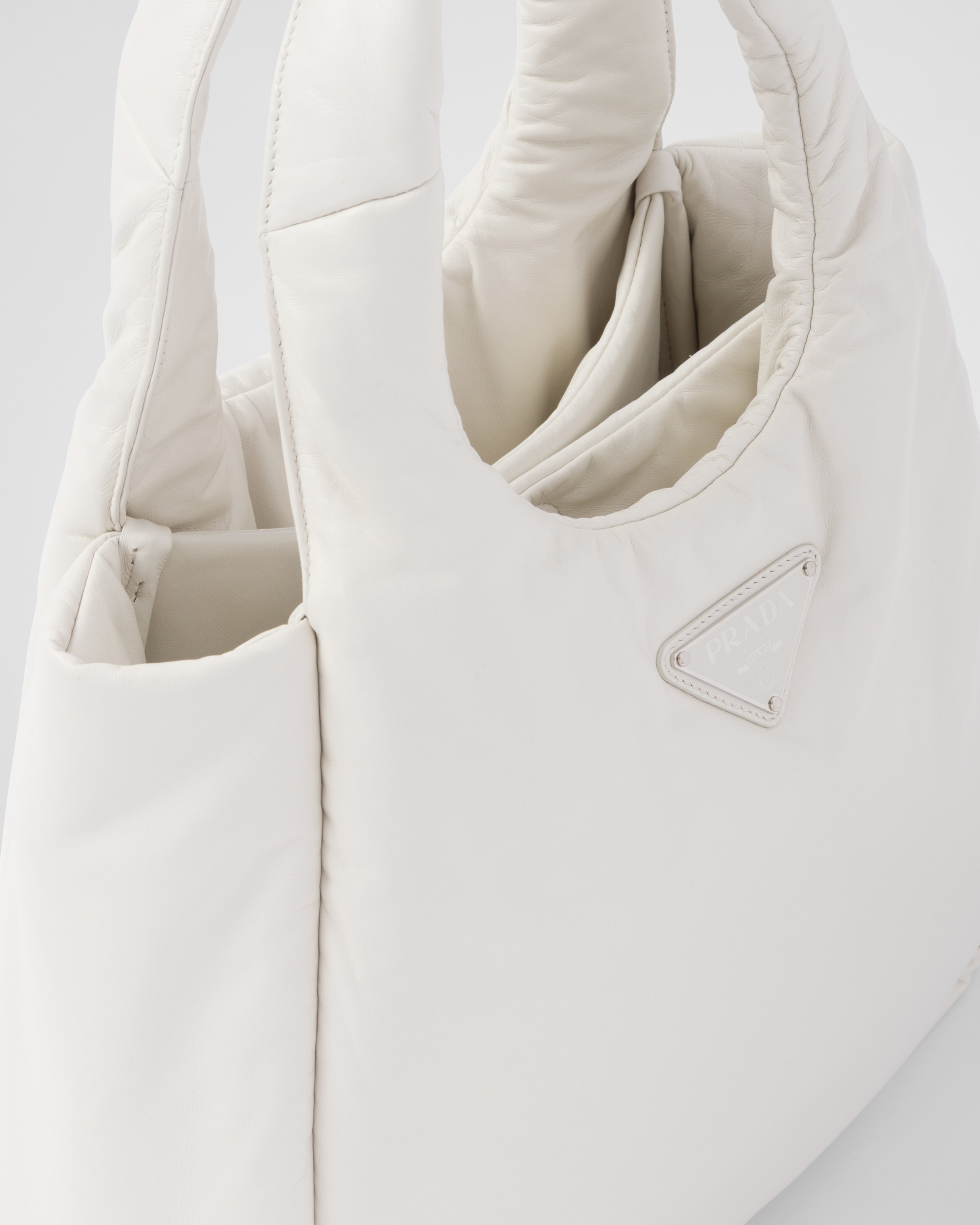 ハンドバッグ PRADA | Medium padded Prada Soft nappa leather bag Prada Medium padded Prada Soft nappa leather bag | REVERSIBLE
