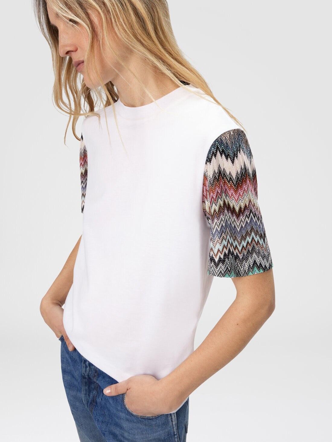 Short Sleeve T-Shirt with Snake Pattern Insert - 4